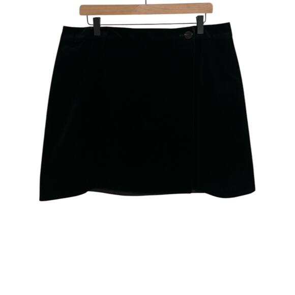 Theory Velvet Wrap Mini Skirt Black Size 14 - Picture 4 of 10